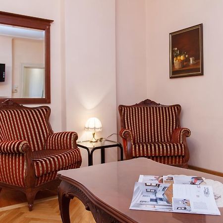 Central Belgrade Apartments 1 객실 사진